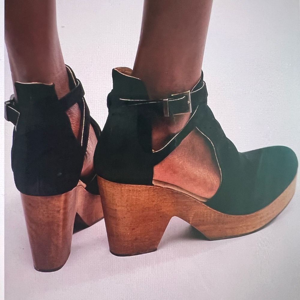 Free People Black Suede Cedar Clog Size 39